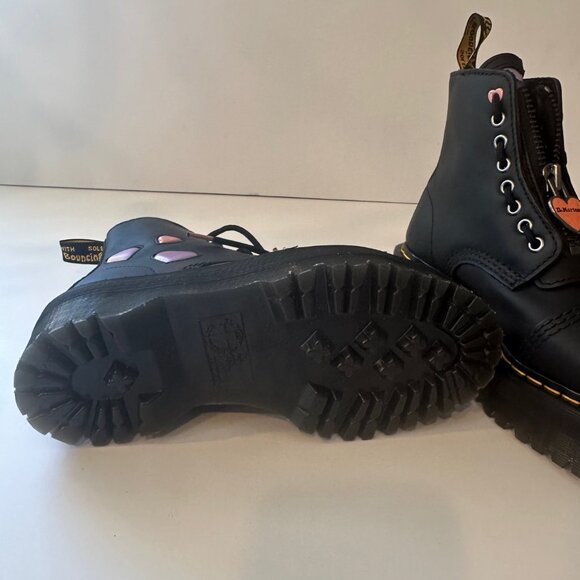 Dr. Martens Sinclair Leather Heart Platform Boots NWOB - Picture 5 of 8